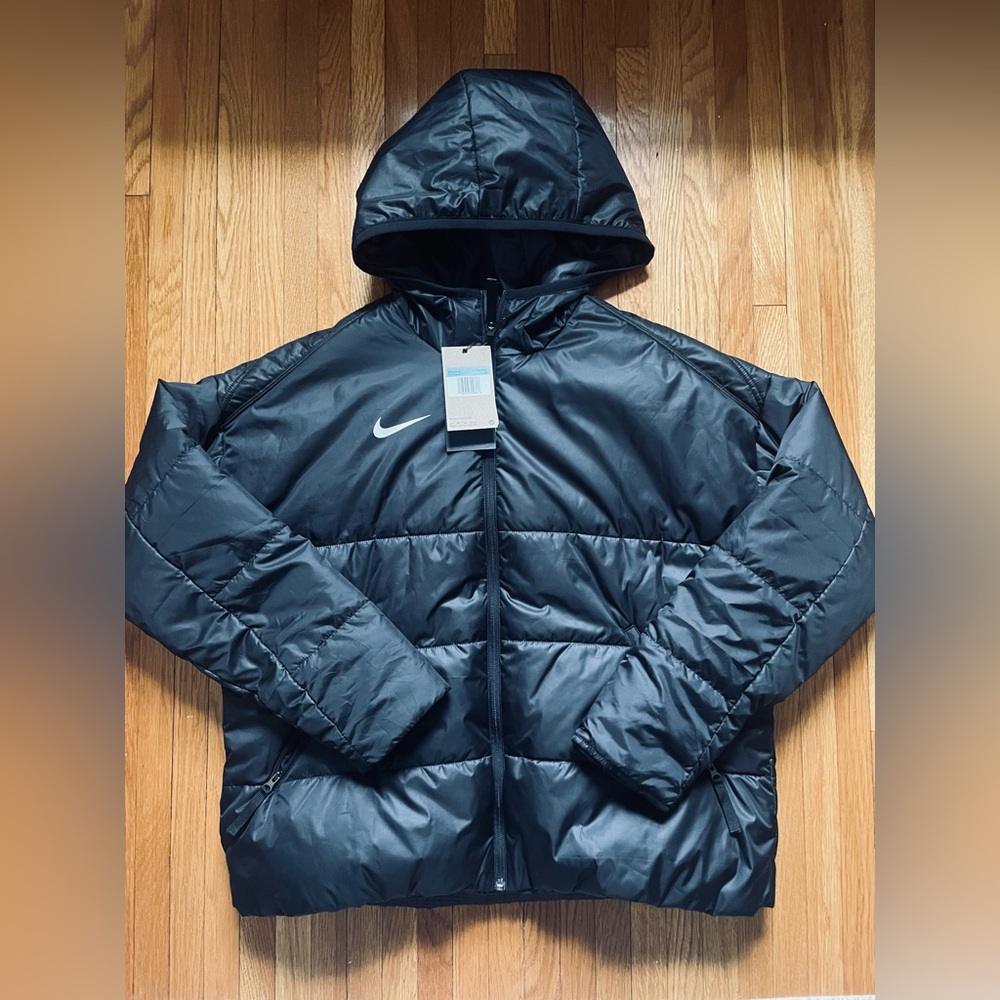 NWT Nike Women's Therma Loose Fit Parka Jacket Medium